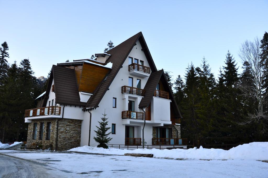 Oblique - Forest & Spa Sinaia Exterior photo